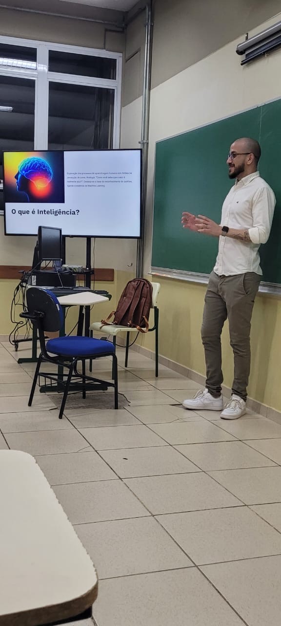 Ministrando curso de IA